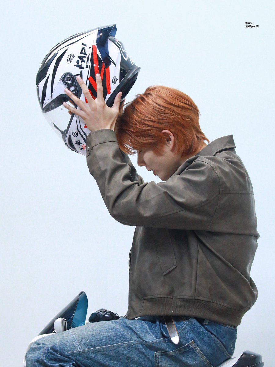 MJ__heart's tweet photo. 261004 뮤빗

😎🏍️💨  

#엠제이 #MJ #김명준 #아스트로 #ASTRO https://t.co/0WKffVm7cW