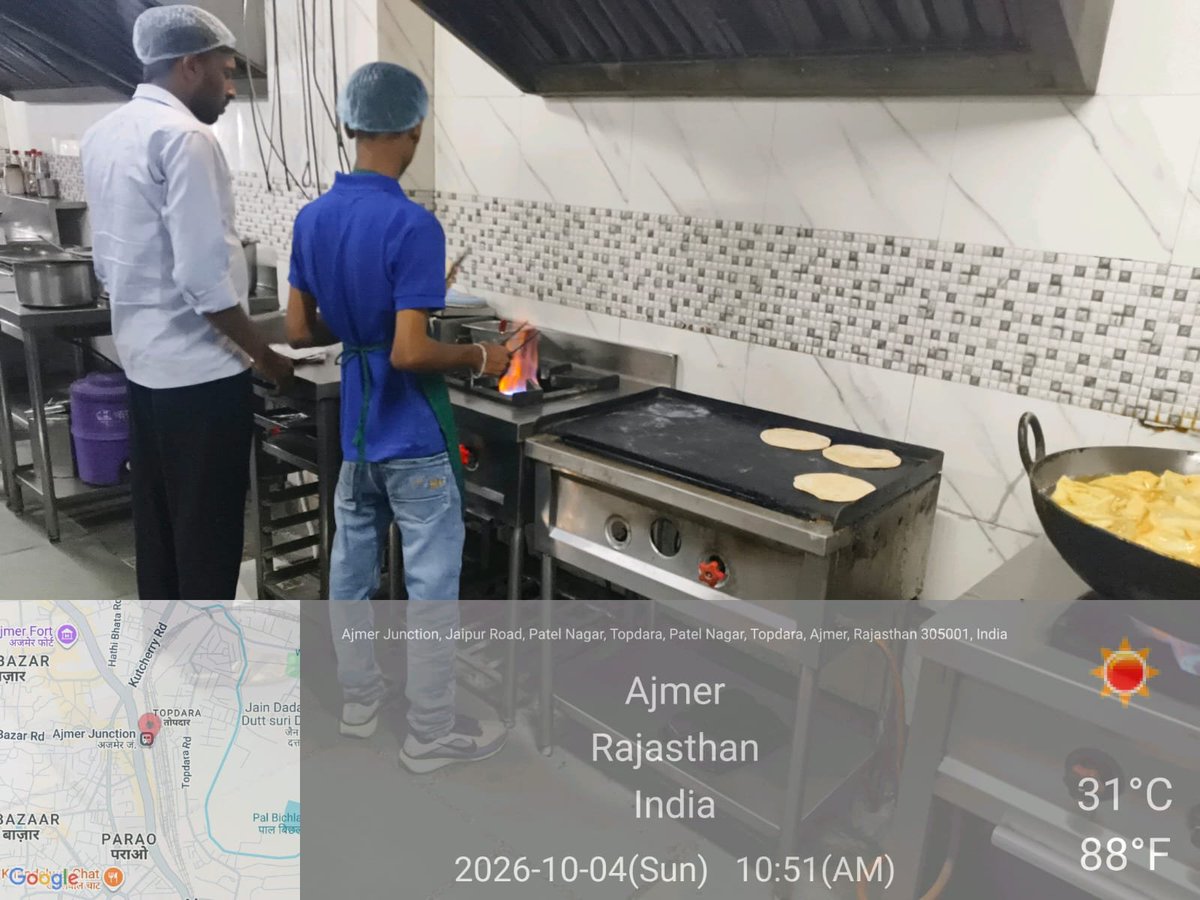 DrmAjmer's tweet photo. Deep cleaning of base kitchen And pest &amp; Rodent control coordination with catering agencies Ajmer Railway Station https://t.co/Tey90AVNvR