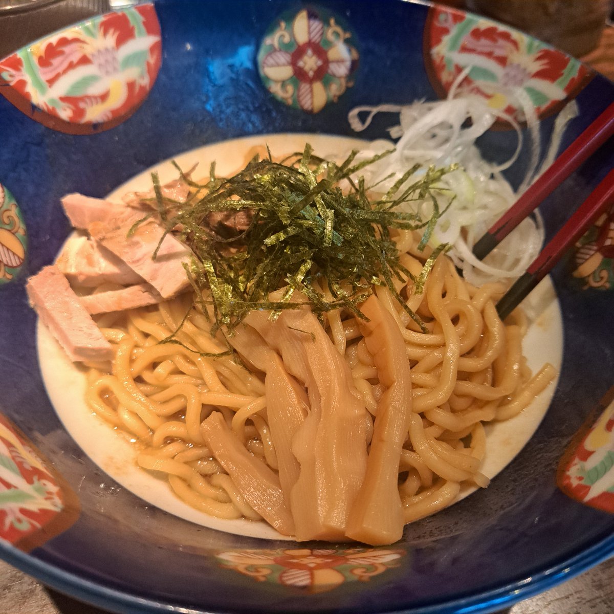 NilePrince23's tweet photo. 食欲が止まらないんだな～

油そば無料やばいな‼️👛
追い飯も無料だったわ✨

そしてかぼちゃずくしのスイーツ🍰🍩🍮✨

家から徒歩2～3分圏内とかに続々と麻辣湯のお店ができてて、たまらなくうれしいんだが🩷
麻辣湯のあとには必ずタピオカ飲みたくなるから、食費も止まらなくなるだろうな～😅 https://t.co/5aCKr6Zjur