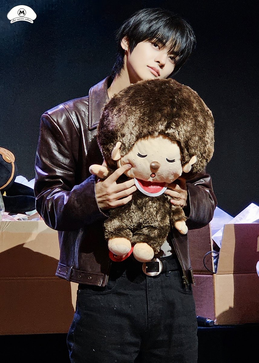 leo_never_alone's tweet photo. 261003 applemusic fansign LEO  
왜 이렇게 귀여워 ㅠㅠ 
#ALPHADRIVEONE #ALD1 #LEO #리오 #リオ https://t.co/SbJSjDwHOB