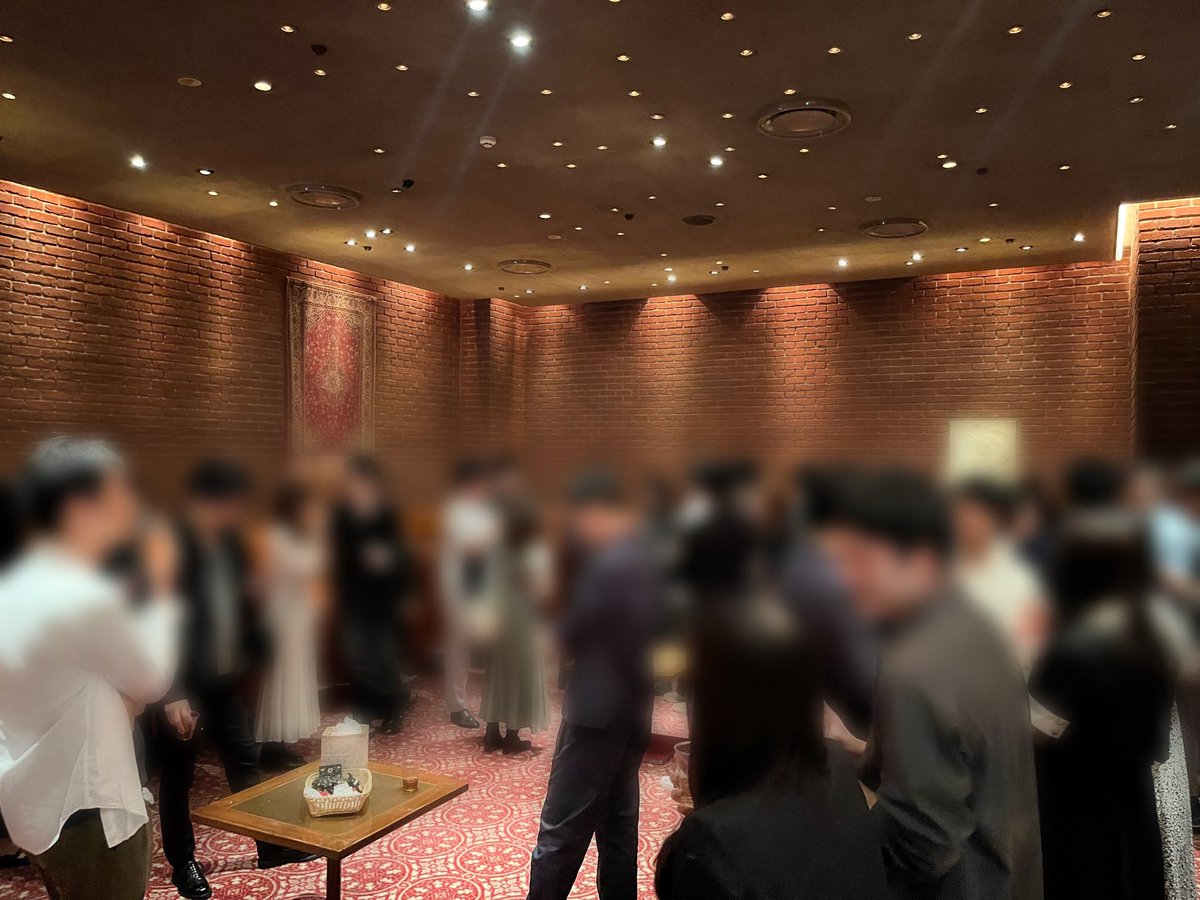 PREMIUMSTATUS's tweet photo. こんばんは🌙スタッフのひろきです!

ただいま新宿京王プラザホテル南館内のBRILLIANT様にて
【エリート限定】スタンディングパーティーを開催中です✨

現在、男性36名、女性34名様にご参加いただいています!
素敵な出会いになりますように💫

その他パーティーはこちらから⬇️
https://t.co/2tm0BLhgrO

#街コン　#婚活　#婚活パーティー