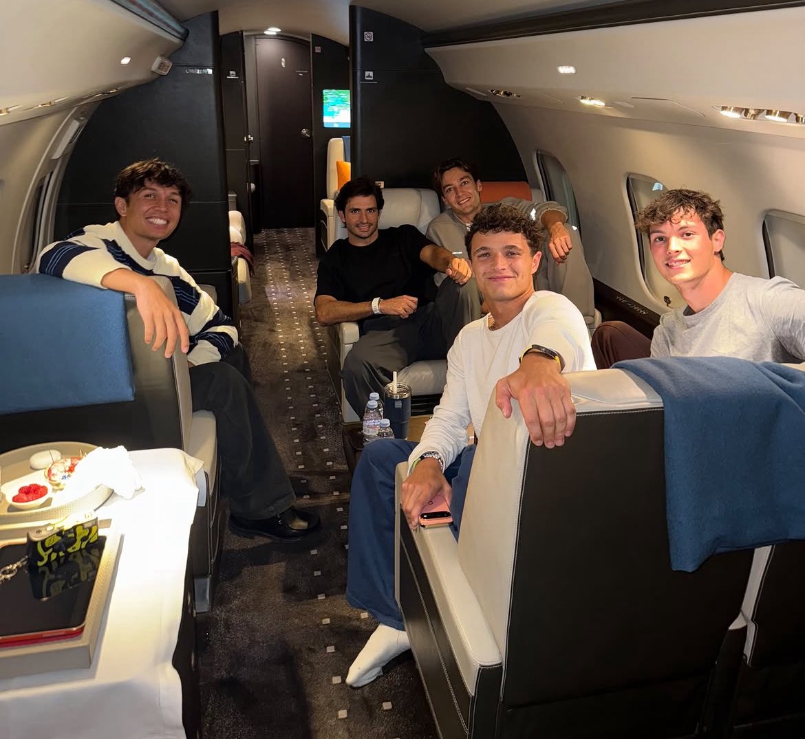 itsnotme_arii's tweet photo. never get together again

george - dnf
alex - dnf
lando - p9
ollie - p14
carlos - p17 https://t.co/MNy5fxV87s