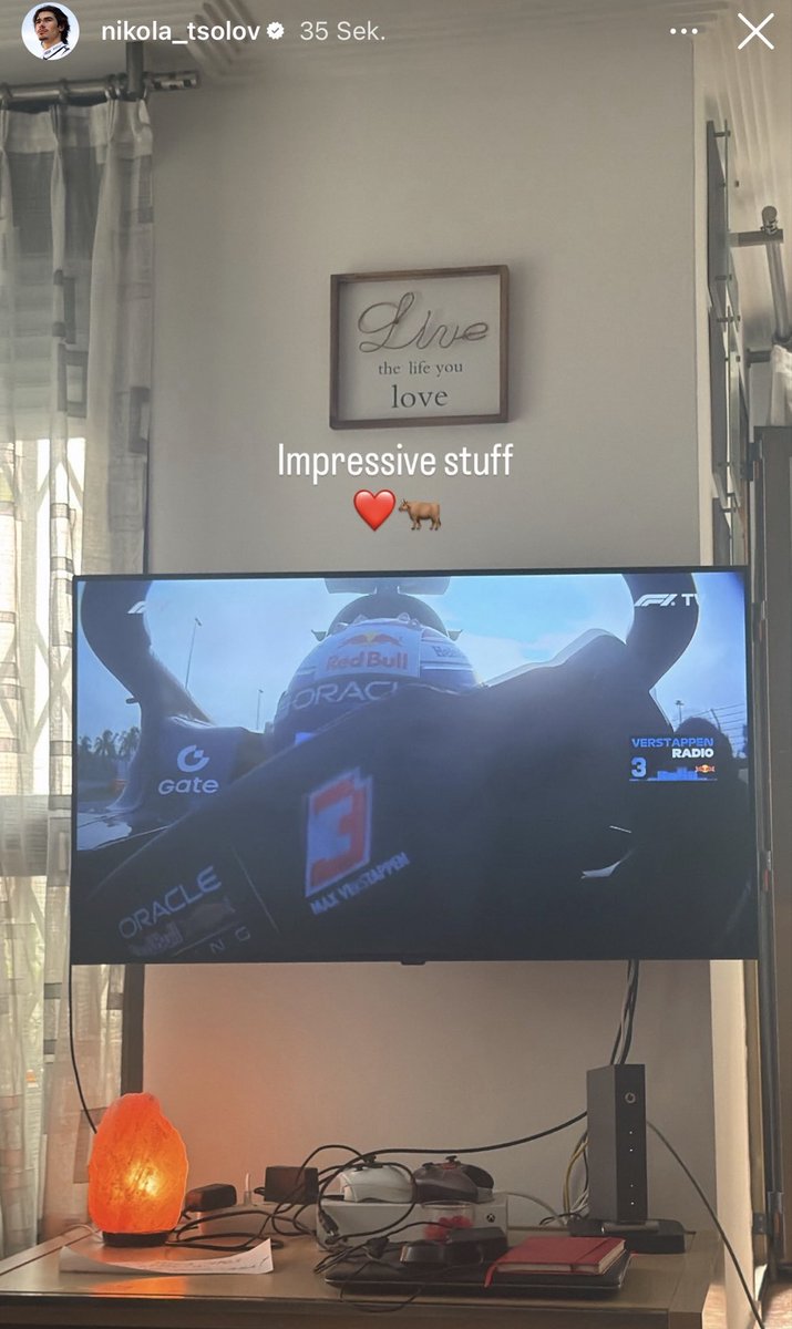 tsolovfiles's tweet photo. Nikola is really just one of us ☺️ https://t.co/4f1P1L3jRF