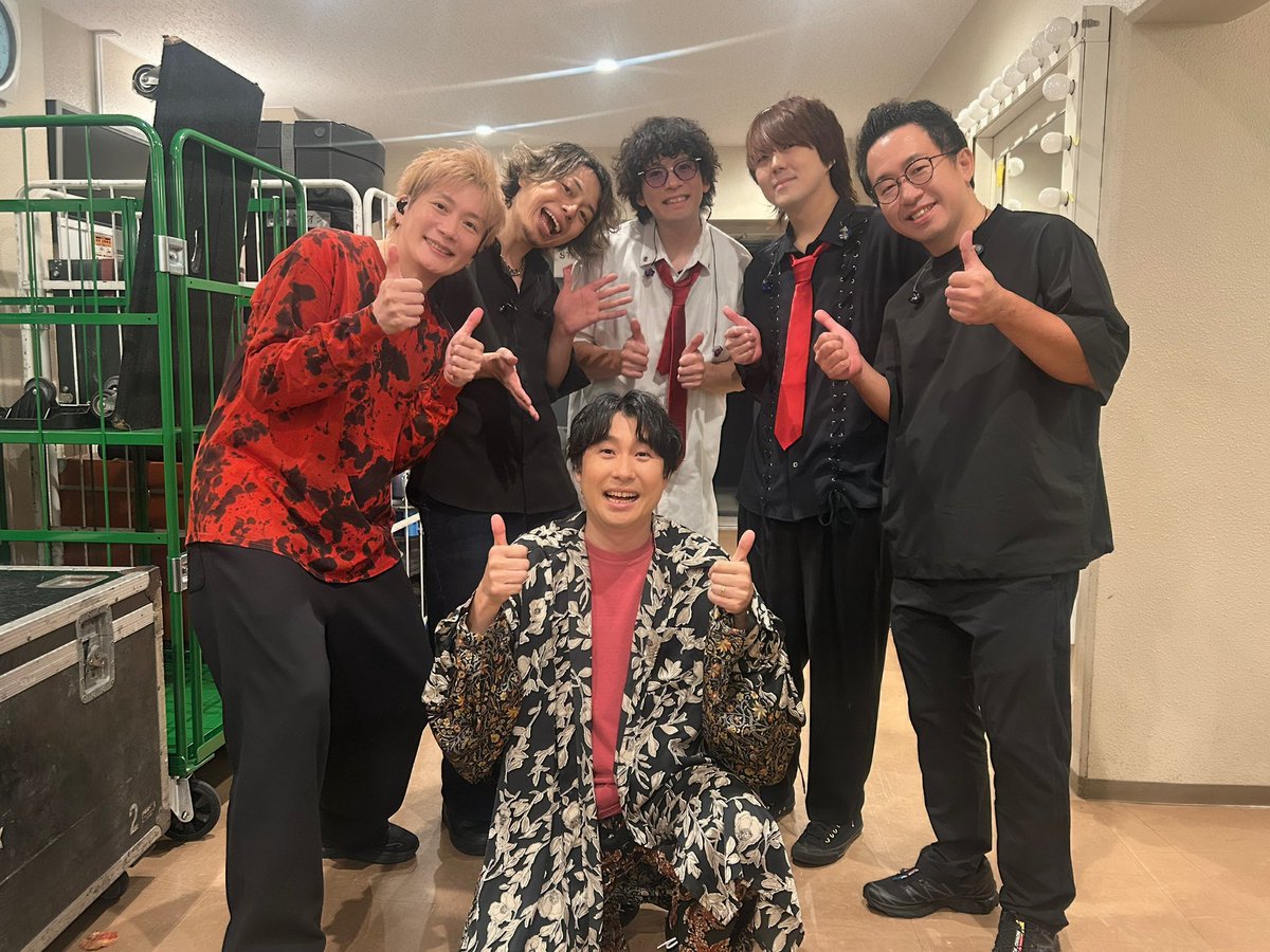 Suzumura_music's tweet photo. #鈴村健一「満天LIVE2026」
～おしゃべり多めのA面～
ありがとうございました🎈

これにて「満天LIVE2026」
全日程終了となりました！

ステラシアターが満天の星空に🌟

みなさんの感想をぜひ
#満天LIVE2026 で教えてください✉️ https://t.co/oXL5T8FlF7