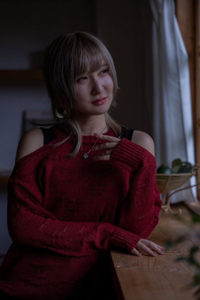 13mkou's tweet photo. フランス映画のようなシックな雰囲気を出して。ポートレート
＠mun_1220 月野むんさん
見事な大人の女性の美麗を見せてくれました。 https://t.co/Bvk29ThB8o