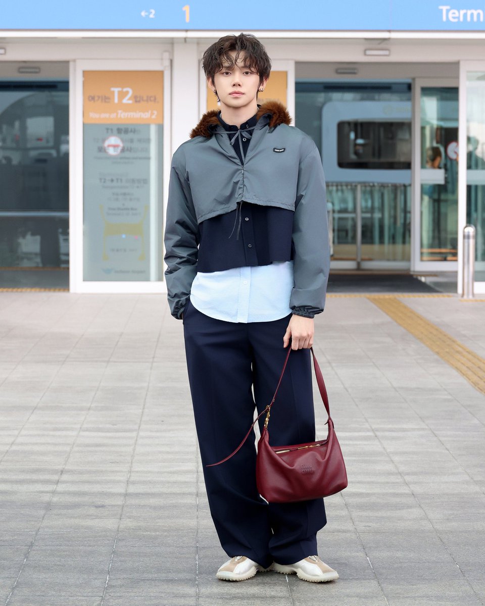 000_zzn's tweet photo. It is breathtaking to witness how Yeonjun brings Miu Miu’s design to life with his vibe.

YEONJUN MIUMIU PRINCE
#YEONJUNxMiuMiu #YEONJUN
#MiuMiuSS27 @MIUMIUofficial https://t.co/PFbqVxHfrk