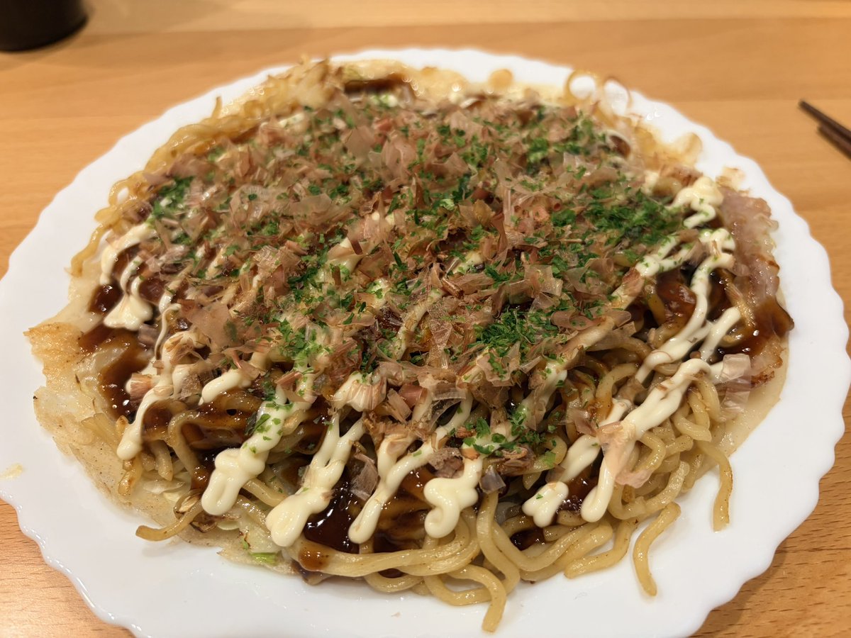 Hage_204's tweet photo. 特技はひっくり返すことです🙋🏼‍♀️ ̖́⟡.·
お好み焼きうまあ https://t.co/V1Vfg2ieTr