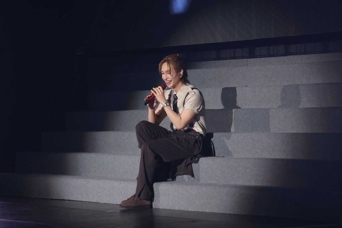 ONEW_GRIFFIN's tweet photo. 온유, 타이베이 단독 콘서트서 신곡 챌린지 선공개

https://t.co/vsMRpI0sYW

#온유 #ONEW
#ONEWTHELIVE #ONEW_THE_LIVE_Q https://t.co/f0AJE9nLrU