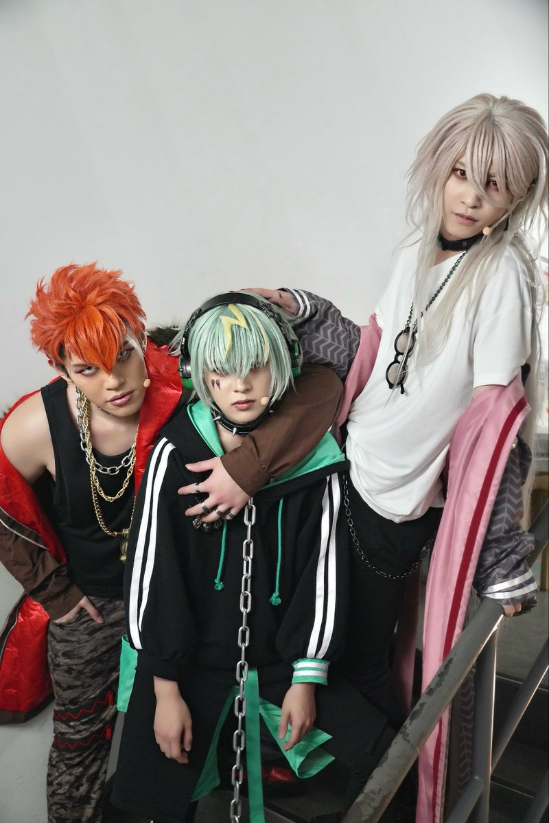 sho_arai555's tweet photo. 🚧 《 Photo by HANCHO 》 🚧

見てこの雑誌みたいなクオリティ
愛を感じるねぇ

╋━━━━ 🔥
　『Paradox Live on Stage
　　-Road to Legend- "RAGE"』
　　　　　　　　　🔥 ━━━━╋
#パラステRtL  #パラライ https://t.co/szep7z854A