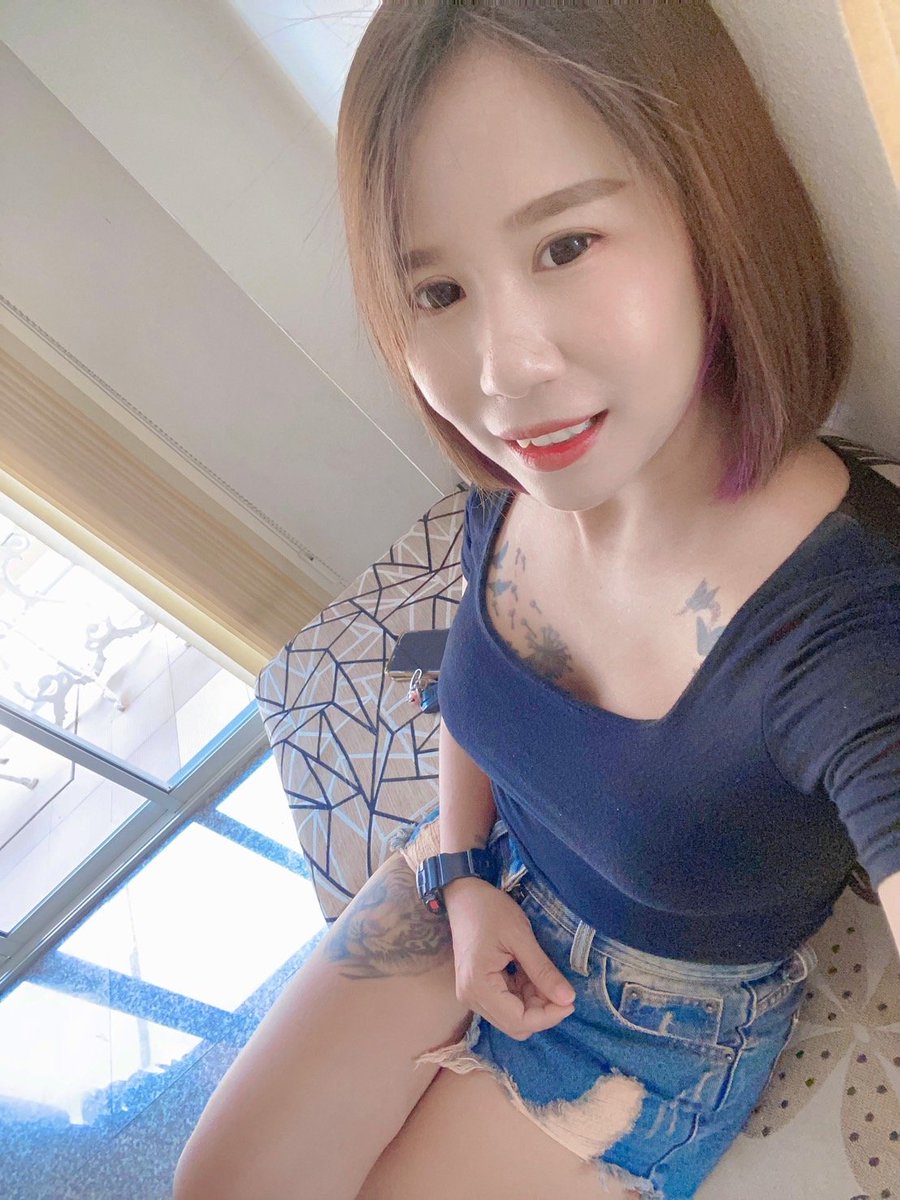 DemetriusMykye's tweet photo. 🌼ผิวใสฉ่ำวาว ✨สวยดูเลอค่า ไอเลมลับที่บิวตี้บล็อกเกอร์โหวตให้เป็นอันดับ 1 ✨ของ ครีมกันแดดเนื้อซูเฟล่บางเบา คุมมันนาน✨🌼

#นวดอุดรธานี
#นวดนอกสถานที่อุดร
#อุดรธานี
นวดอุดร
🆔 0823627822 https://t.co/p3LkRA32qs