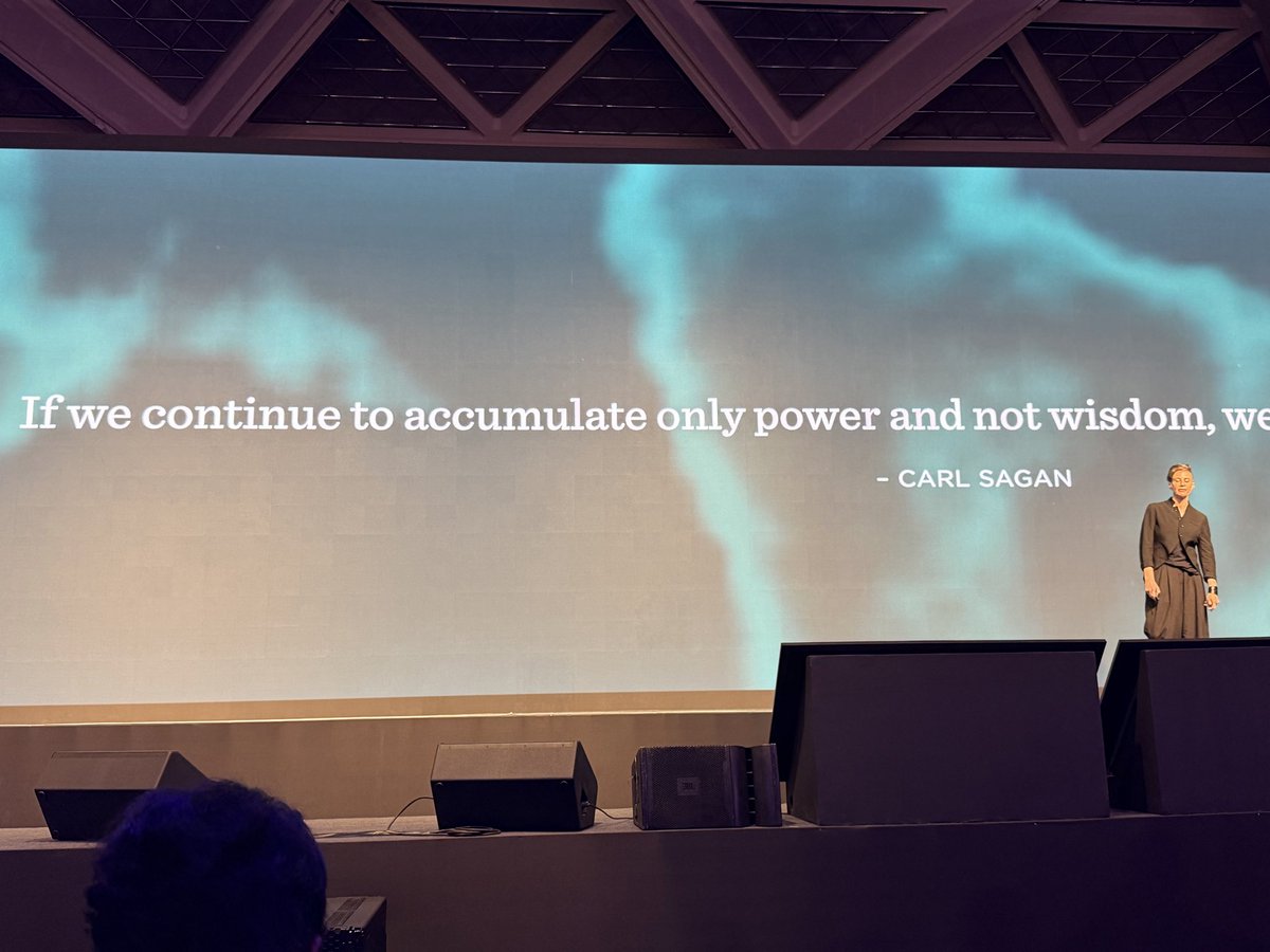 DesignUpConf's tweet photo. Courage. Connection. And care. Design for the body in the room.  Enlightening talk by @alyshanaples #dup26 https://t.co/l4W8Chlq94