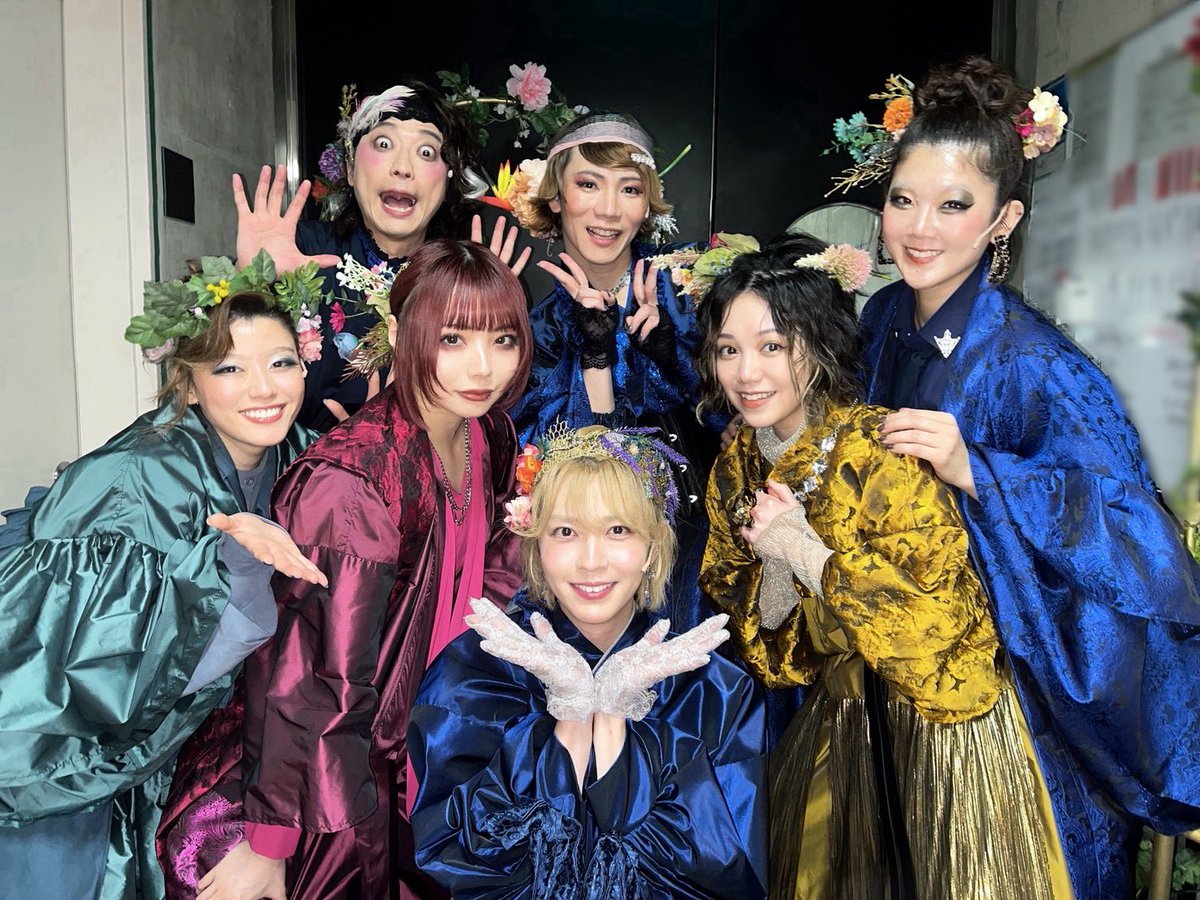 0621Hiro0621's tweet photo. Casual Meets Shakespeare
『Romeo and Juliet OC』

無事に全公演が終わりました！！！
日々たくさんのご観劇、ご視聴ありがとうございました！！！

刺激的な日々でした！！！！

おやすみ！！！！！

#ロミジュリOC https://t.co/HYHlfBJssL