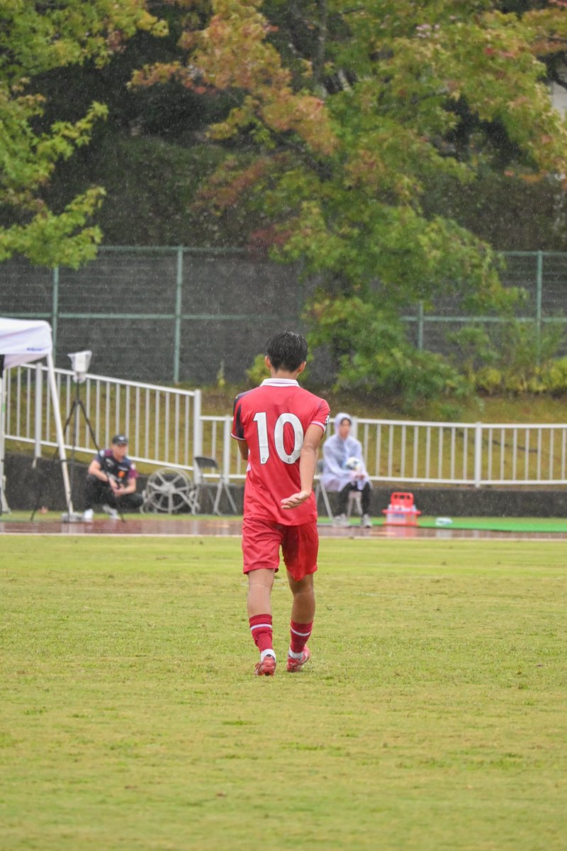 ryokj25's tweet photo. プロになって初ゴール⚽️
ユースでも見慣れた背番号10がやっぱり似合う！

本当におめでとう！！！

#末宗寛士郎 選手 #ファジアーノ岡山 https://t.co/SeGtC9ubat