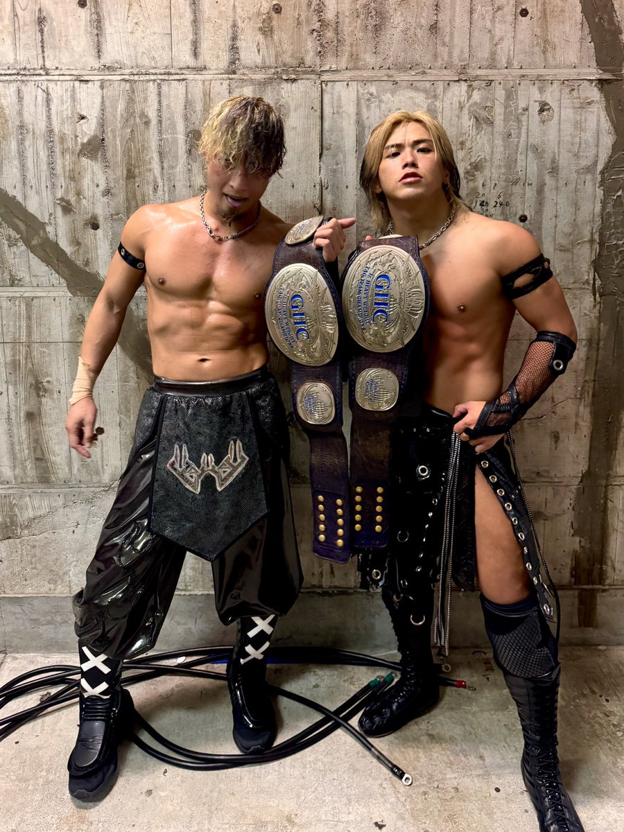 msok_j's tweet photo. 第66代GHCジュニアヘビー級タッグ王者

YO-HEY &amp; 政岡純

こんな日が来るとは
俺が一番想像してなかった人生やけど
これから当たり前の現実にしていく。

これでJ2KXが
ジュニアのベルトは総取り。

人生の大勝負のスタートや。

これからも俺達だけ見とけ。

#J2KX #TEAM2000X
#noah_ghc https://t.co/xjjsBOHHaD