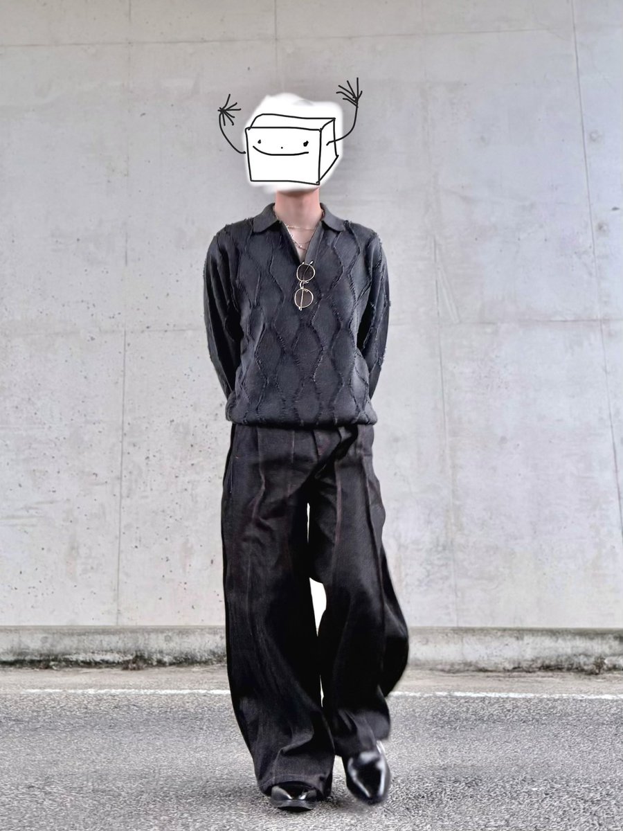 U_92_2818610's tweet photo. 【】#葛葉ブラッディコーデ【】
赤ステッチデニムのセットアップを分けっこして夫婦で参戦します！
今後爪も可愛くなる予定💅🏻

まだあと数日あるのでもっとＢｌｏｏｄｙ　Ａｌｅｘａｎｄｒｉｔｅという感じに仕上げて行きたいっ
初参戦緊張するけどめっちゃ楽しみだ〜🧛🏻❤️‍🔥 https://t.co/NNtitTRl2Z