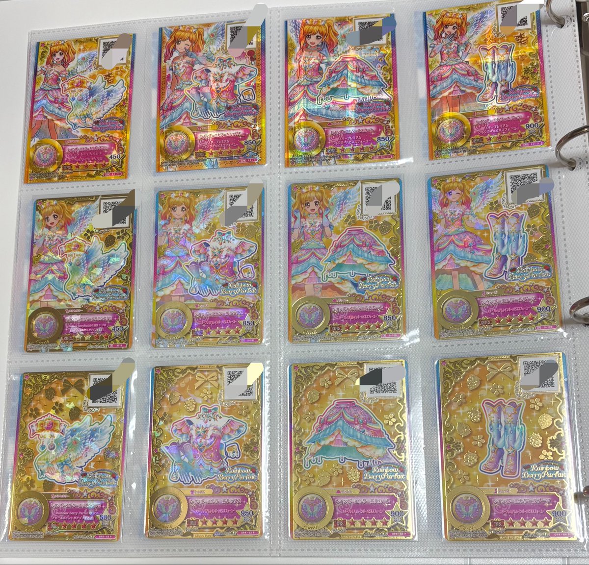 4ngel___3's tweet photo. 新しいバインダー買っためっちゃかわいく並べられる‼️‼️‼️‼️ https://t.co/h19WYyZ3mI