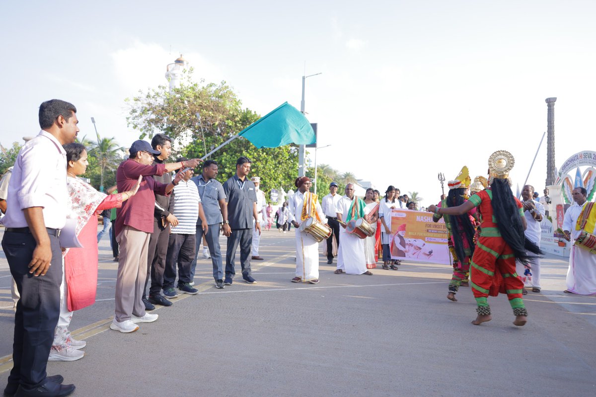 MYBharatHQ's tweet photo. One walk. One Sankalp. Nasha Mukt Bharat! 🇮🇳

The Nasha Mukt Yuva Walk in Puducherry was flagged off by the Hon’ble Lieutenant Governor of Puducherry, with youth walking from Gandhi Statue to Anna Thidal.

#NashaMuktYuva #MYBharat https://t.co/1teAaqG7z6