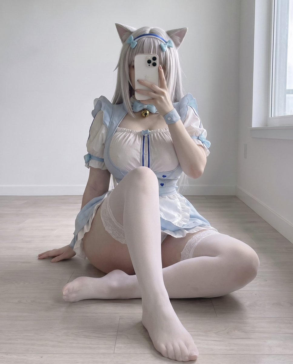 bimboktty's tweet photo. Would u fk me twice a day? https://t.co/qHBgFlN3jy