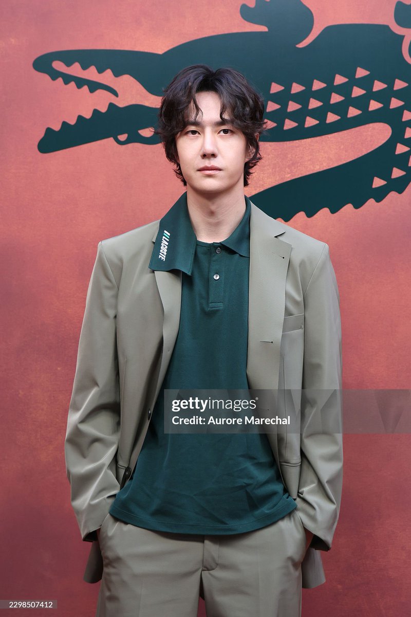WYBSOURCES's tweet photo. 📸 Photocall of Lacoste Global Ambassador #WangYibo at Paris Fashion Week Spring/Summer 2027 show.

WANG YIBO LACOSTE NO WHITE
#WangYiboPFWxLacosteSS27 #LacosteSS27 @Lacoste https://t.co/WrBjuVn46X