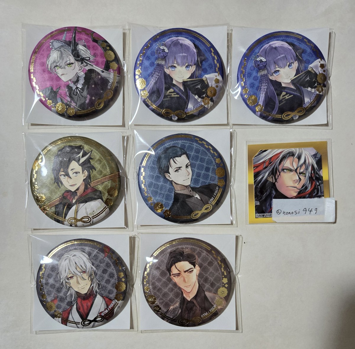 nonosi949's tweet photo. FGO 京まふ 缶バッジ 交換 譲渡

譲→画像1
求→同種高杉>ダンテ/バーソロミュー >異種画像2>定価＋送料

郵送>関東圏手渡しでのお取引。
最上段は高杉/ダンテ/異種❤との交換のみ。
最下段のみ定価にて譲渡可能です。
お声掛けの際にはプロカの一読をお願い致します。
ご検討の程宜しくお願い致します https://t.co/QdfaMWgSND