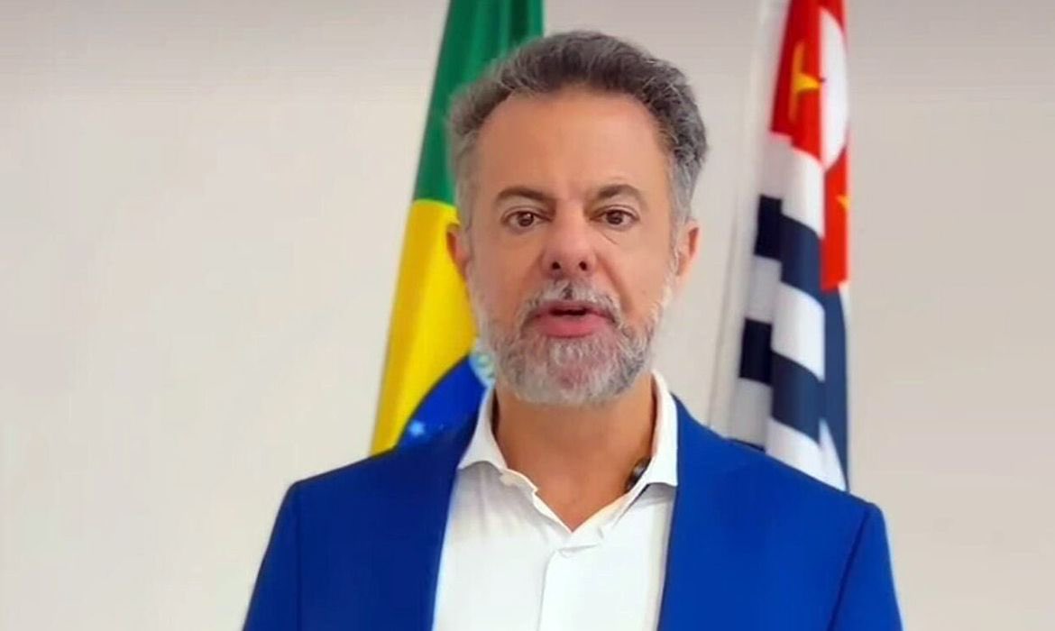 corrupcaobrnews's tweet photo. 🚨GRAVE! Brasileiro que mora na Australia saiu de casa, foi até o consulado, e votou em Veterinário Wilson Grassi para presidente https://t.co/0iXH0MNepE