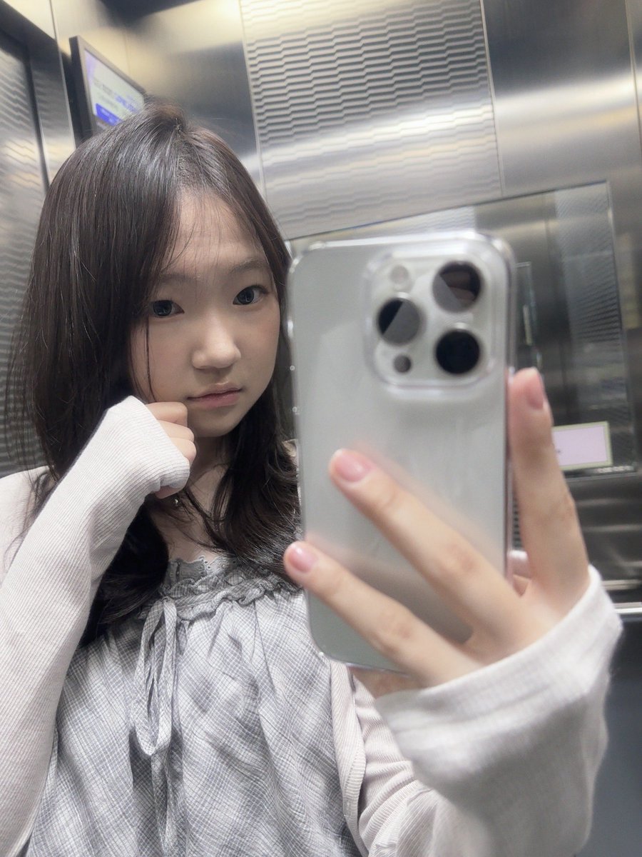 amanda42kl4's tweet photo. 나랑 섹파 할남자 어디없남?? 나 안해봐서 궁금한데 #맘눌뎀 #섹트 https://t.co/YNWuOIa8RY