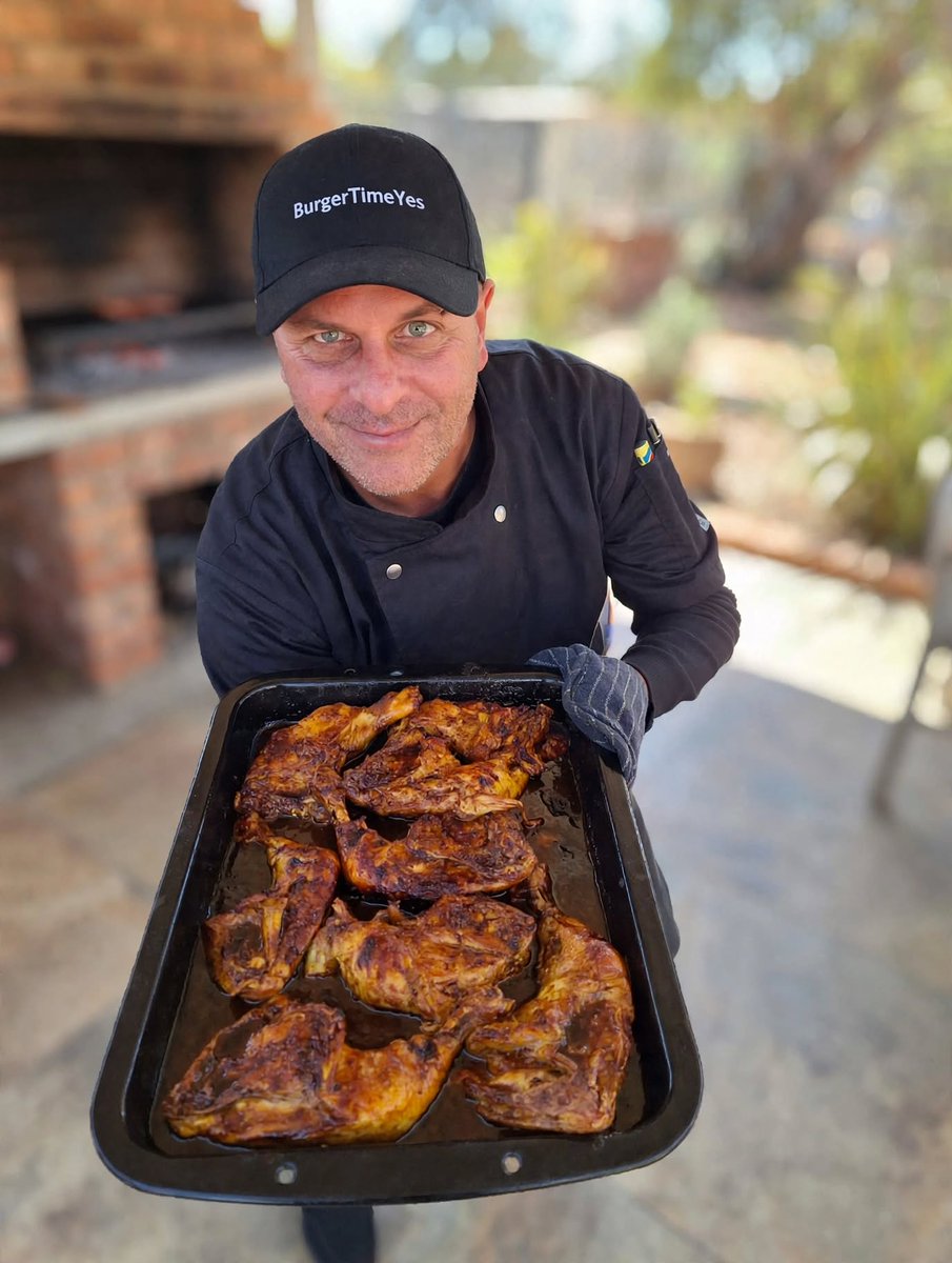 BurgerTimeYes's tweet photo. South Africa Welcome You!!! Capetonian Born and Raised 50Yrs. 

Nothing better than a Chicken Braai, Potato &amp; Carrot Salad and Garlic Bread. Platter for 2. 

Dig in Cousin... https://t.co/pKJANLIrbe