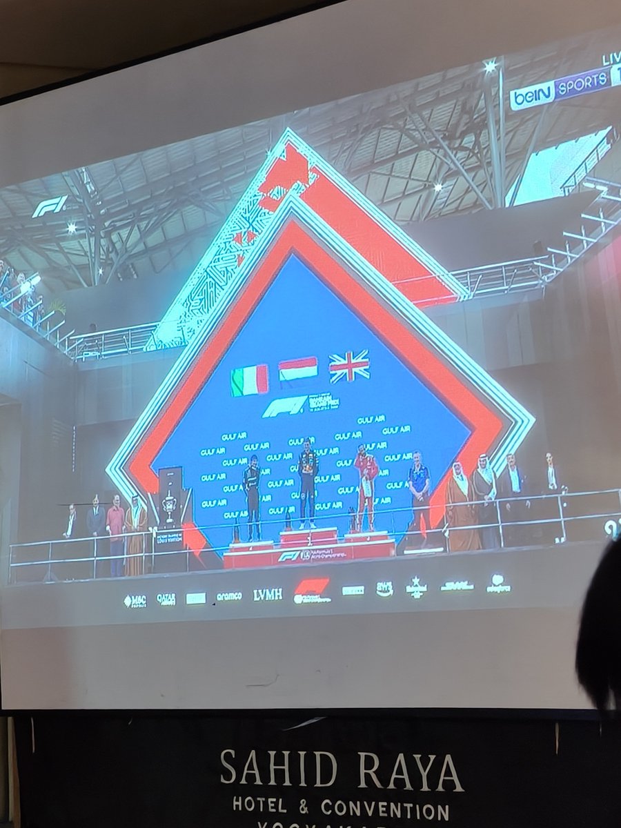 gussbagus_f1's tweet photo. Lucu bgt anjimmmm wilhelmusnya delay gara gara filenya udah diapus jadi harus download dulu😭😭😭🇳🇱🇳🇱🇳🇱 https://t.co/QnaWhSdz3L
