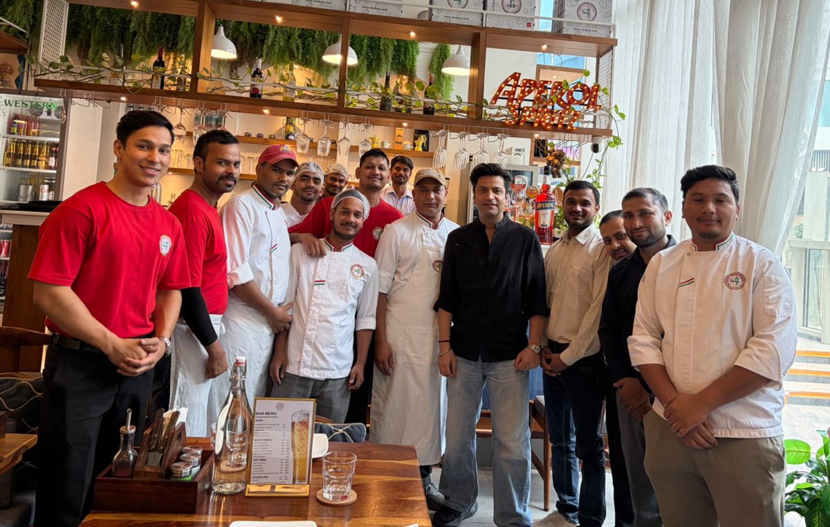SusannaDiCosimo's tweet photo. Thank you so much Chef Kunal for visiting Pizzeria da Susy and spending time with us @m3mifc . It was a real pleasure having you, and we’re truly happy you enjoyed both our service and the quality of our pizzas. Your visit meant a lot to our team. Susy & team! #dasusy https://t.co/tvrwfC8qsy