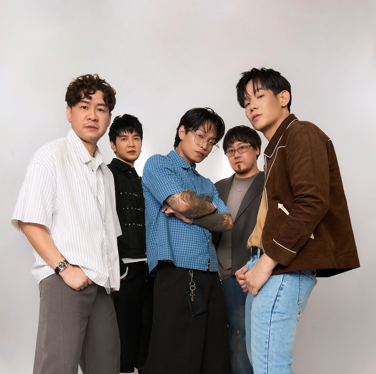 Entup2date's tweet photo. โสดด้วยความสามารถ! SEASON FIVE แท็กทีม MAIYARAP ส่งซิงเกิล “ร้อยคนทัก รักคนเก่า” สะกิดใจสายมูฟออนเป็นวงกลม
📩 https://t.co/8XjfI1KRqa
#ร้อยคนทักรักคนเก่า #SEASONFIVE #MOVERECORDS #MUZIKMOVE https://t.co/5XwD9192EN