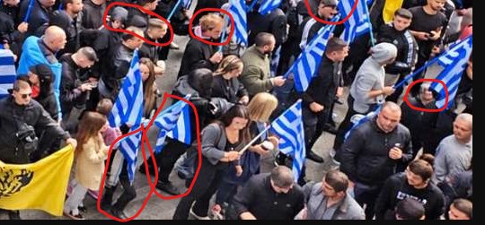 sketo_kostas's tweet photo. Κάτι πόδια που πετάγονται από το πουθενά, κάτι ωραία κεφαλάκια... https://t.co/69JJ3d87gh