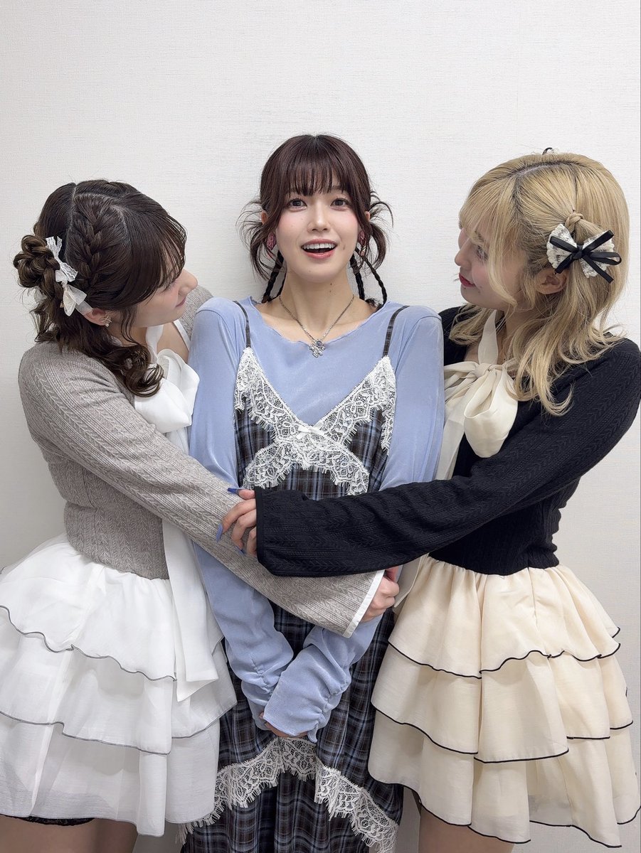 okasakimiho_PR's tweet photo. じっっっ(みほ)
#ひとみほ https://t.co/cFrGQME89U