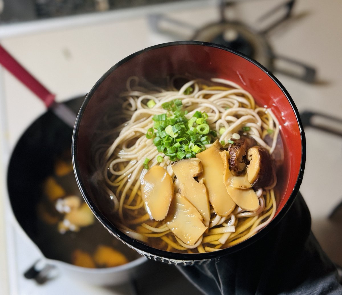 KkParticle's tweet photo. この前見たYouTubeの動画で、江戸時代の独身の人は頻繁に蕎麦食べていたって言ってた
というわけで今夜はお蕎麦ね
明日からまたお仕事頑張ろ
#おうちごはん https://t.co/MrFAIiEqIr