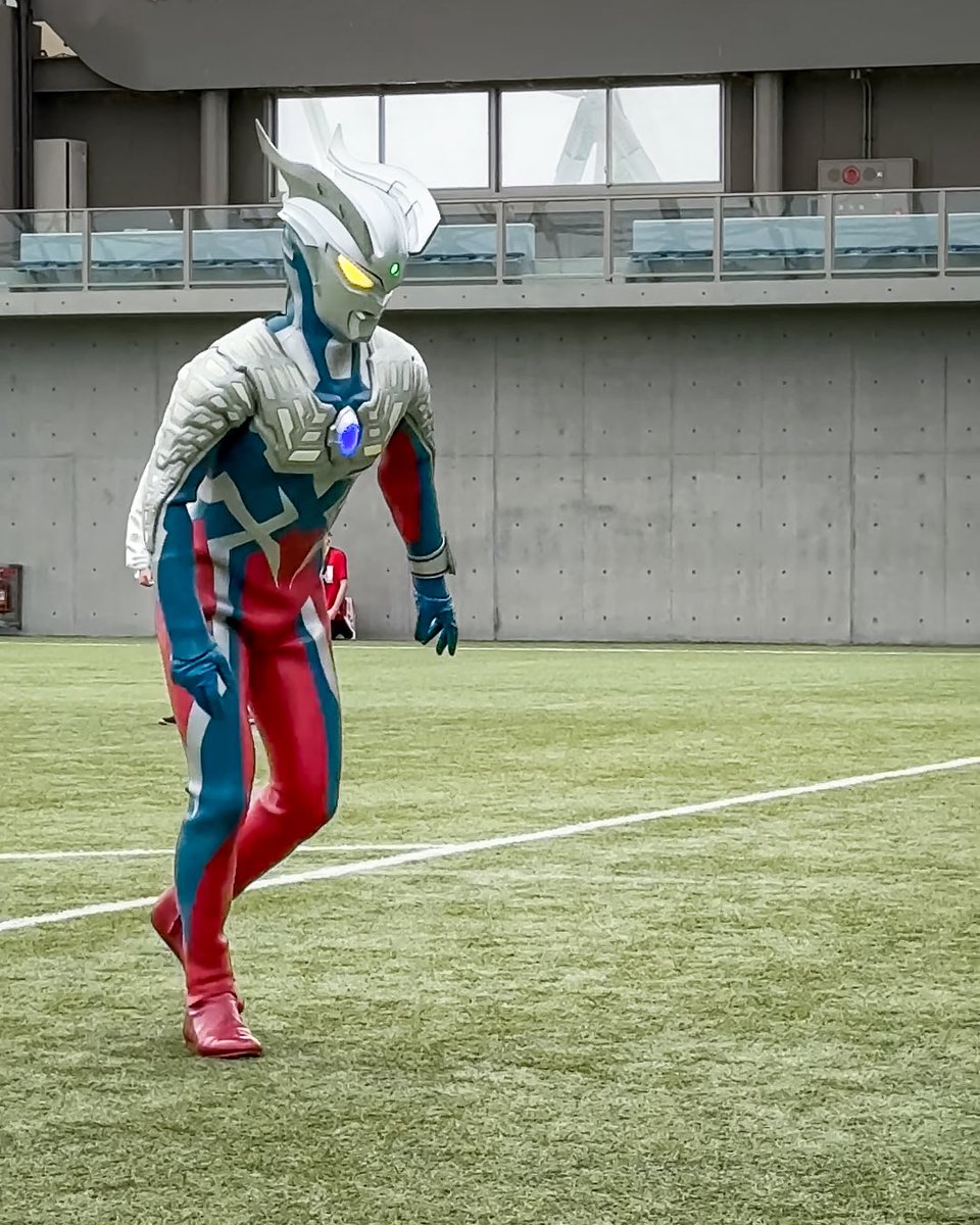 mamimu_623ft's tweet photo. いきなりシュートを披露するゼロ。
サッカーまで上手いのか、ウルトラマンゼロは。

#ウルトラマンゼロ
#ウルトラマラソン
#Jヴィレッジ https://t.co/sfww7MTONE