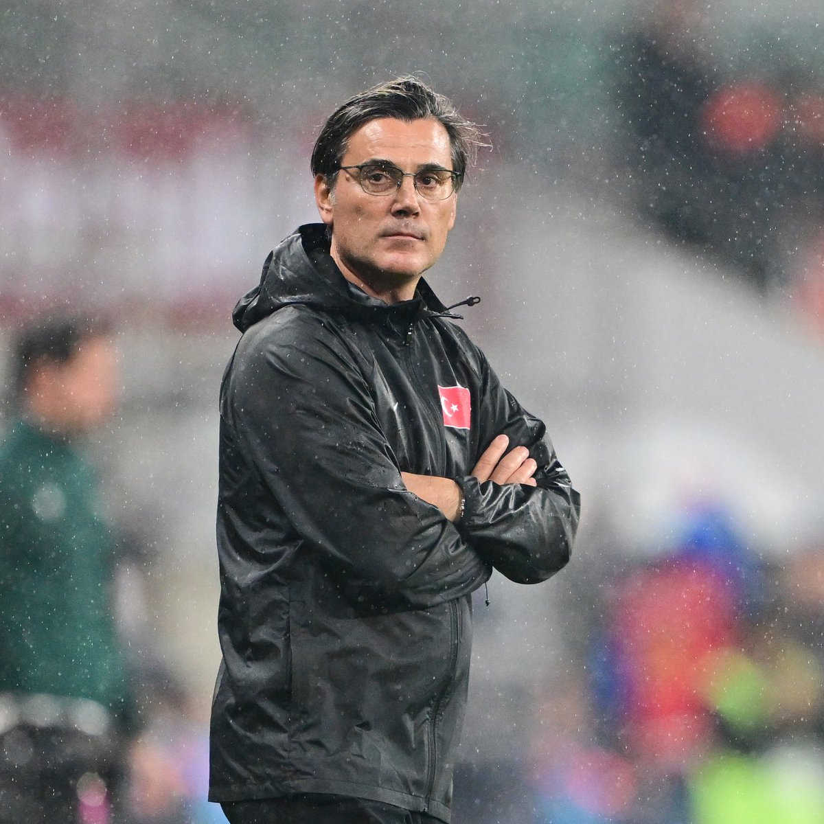 futbolarena's tweet photo. İtalya maçının ardından Vincenzo Montella ile yolların ayrılması bekleniyor. (Akşam) https://t.co/0GpaUEEGGh
