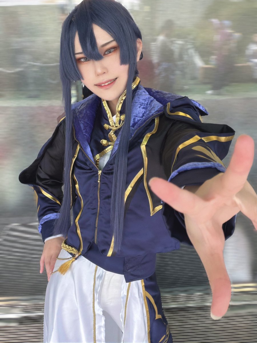 m_nununu's tweet photo. コスプレ てでし2日目！
Wバースデーで共通衣装併せだ〜〜〜〜〜ッッ🕺✨️
ﾅｶﾞｫのｱﾝﾃﾞｨﾒとお揃いのぱぺも一緒🤲💜
もう既に踊り倒してパーツを破壊しウィッグも絡んでしまったﾆｮﾝ https://t.co/5YEN2k7PgM