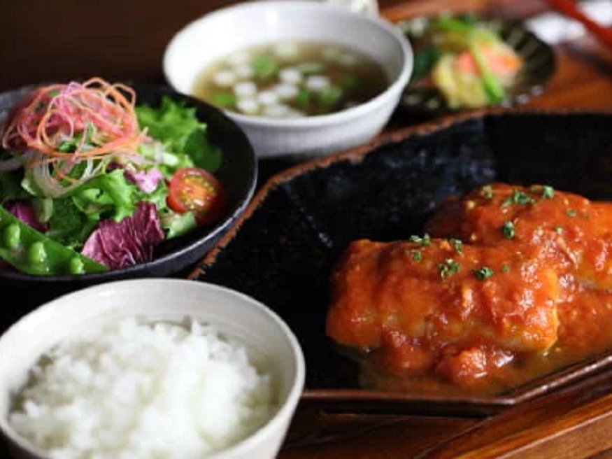 hotel_gv's tweet photo. ホテルステイに、ちょっと特別なディナーを🍳
軽��沢アウトレット内の「門前洋食 藤屋」でゆっくりお食事お楽しみいただけるプランをご用意しました。
旅の思い出に残る、素敵なひと時をお過ごしください。 https://t.co/rFndzzJVA4