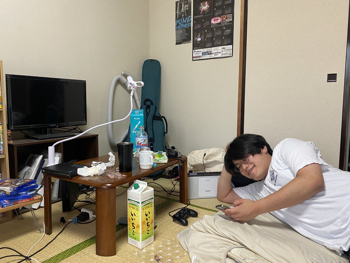 feelsgoodman44's tweet photo. 現在過去未来全ての僕は僕自身であり偽物は一つもない
全てを受け入れた僕は雲のように自由だ
長い長いトンネルの先で夜が明けようとしているんだ
出口はもう直ぐなんだ　出口はもう直ぐなんだ

今、自分自身が回生する https://t.co/8nRDy0YtBB