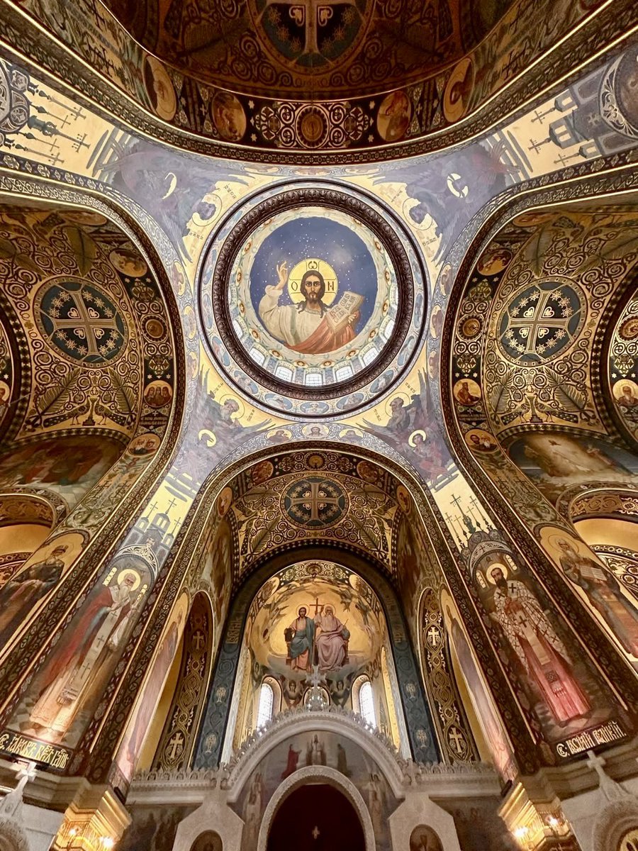 XMinaShohdy's tweet photo. The ornate interior view looking up toward the main dome and vaulted ceilings of the Ascension Patriarchal Cathedral in Novocherkassk, Russia. 🇷🇺 https://t.co/hJ37poOvzd