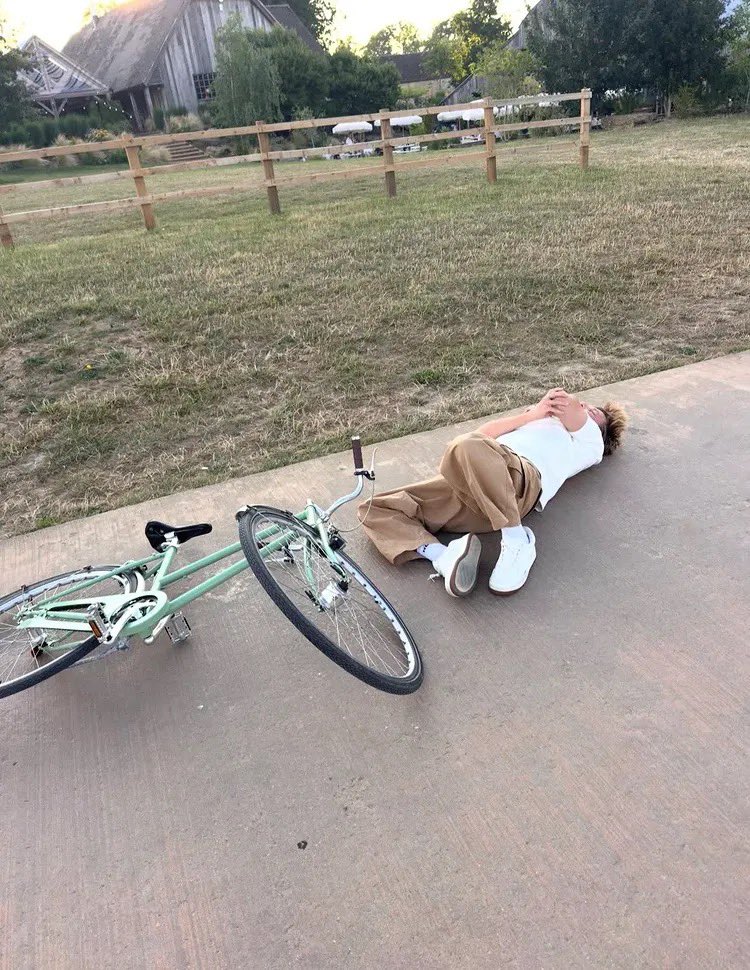 __trialmon's tweet photo. Can’t even ride a bike peacefully 
#LL30 https://t.co/zr4m2b3vut