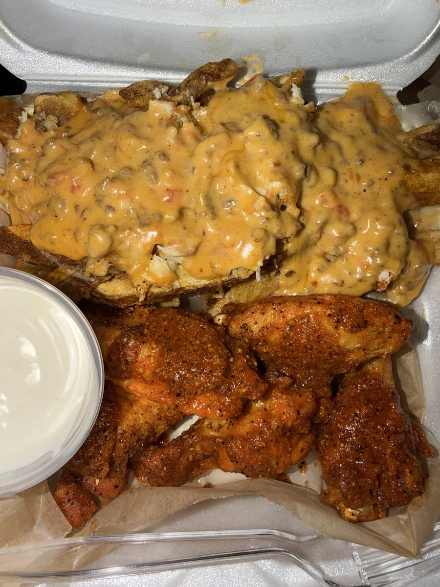 KTeeYouTheMan's tweet photo. Hey  what yall will do if your  can cook like this for every night 🤨👀👀👀 https://t.co/B3u9LX7gD7