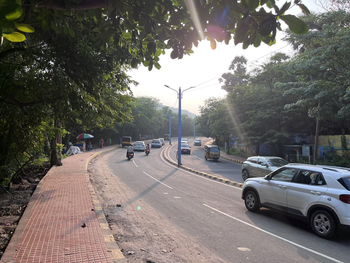 aslthink's tweet photo. Great for runners as well - possibly the plan for the next time is to run here - when the winters arrive. 

Googled speedboats and realised they are just as cheap as a Maruti Suzuki car - and they are wayyyyy more fun.

Should take it as a slightly ambitious project soon. https://t.co/2UnRktylXf
