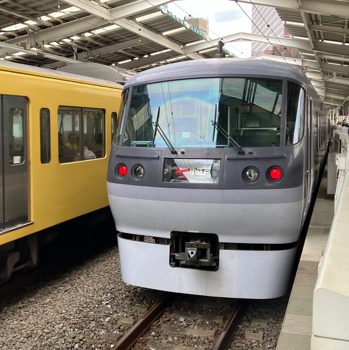 voker7373's tweet photo. ちょっとだけ息抜き
#レッドアロー 
#小江戸 https://t.co/D7aCyF70wK