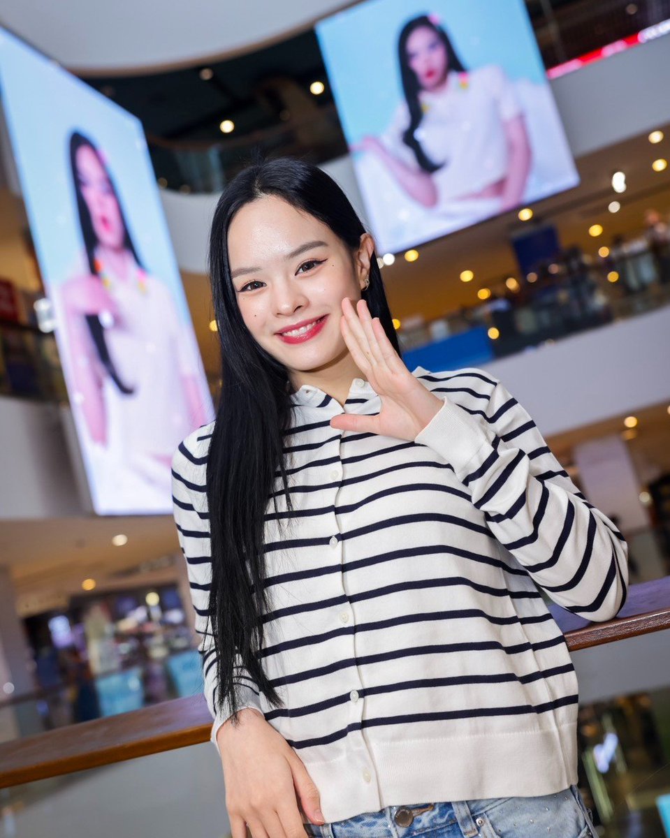 allypics_'s tweet photo. 05/08/2026 centralworld instagram update
#ALLY #allynitibhon #แอลลี่ #ally143 https://t.co/ASWP93nMog
