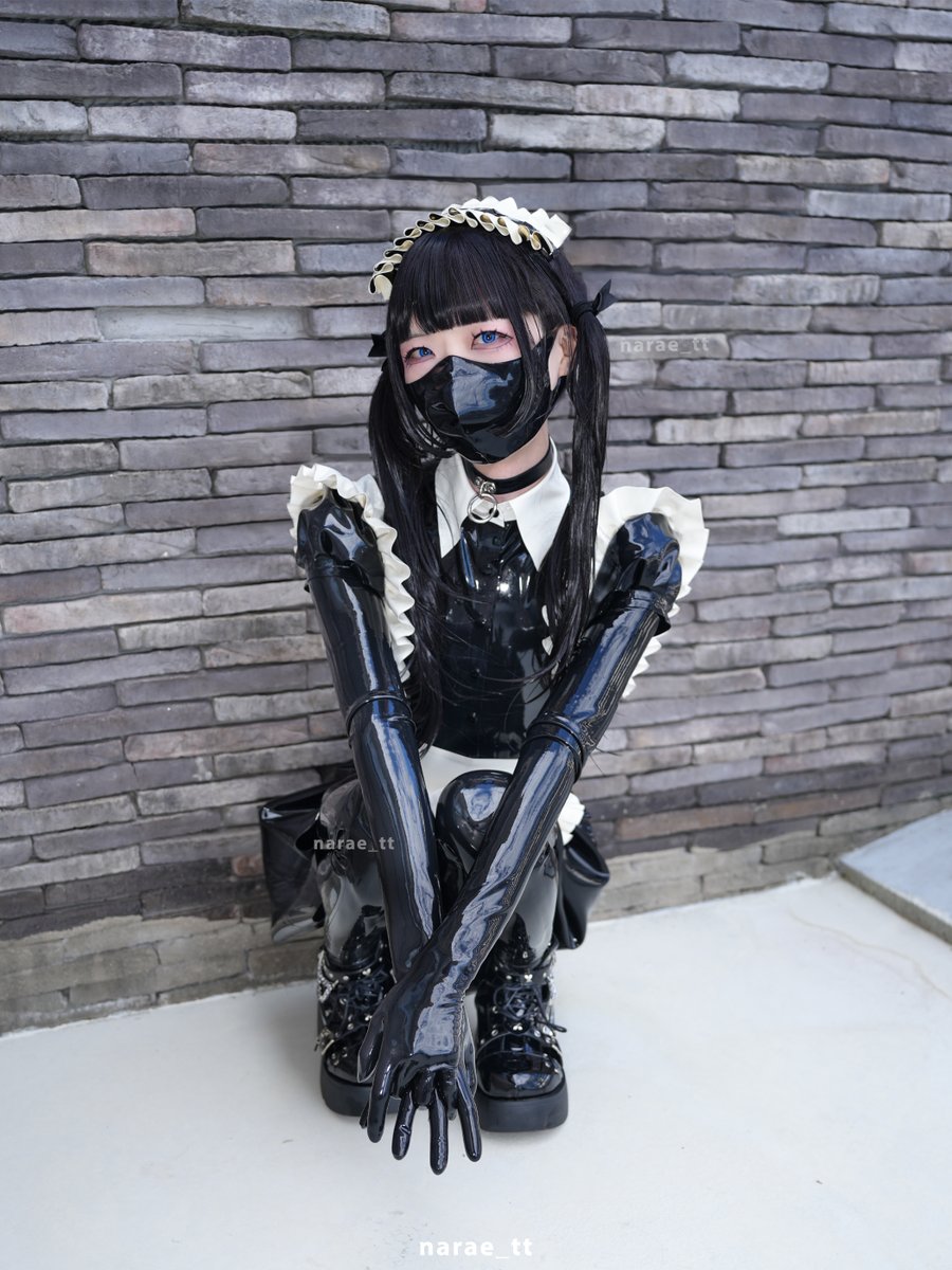 Narae_tt's tweet photo. 몰래 쉬다 걸린 라텍스 메이드쟝

📷by @xakal_ 
#latex #maid https://t.co/CUAbi86s40