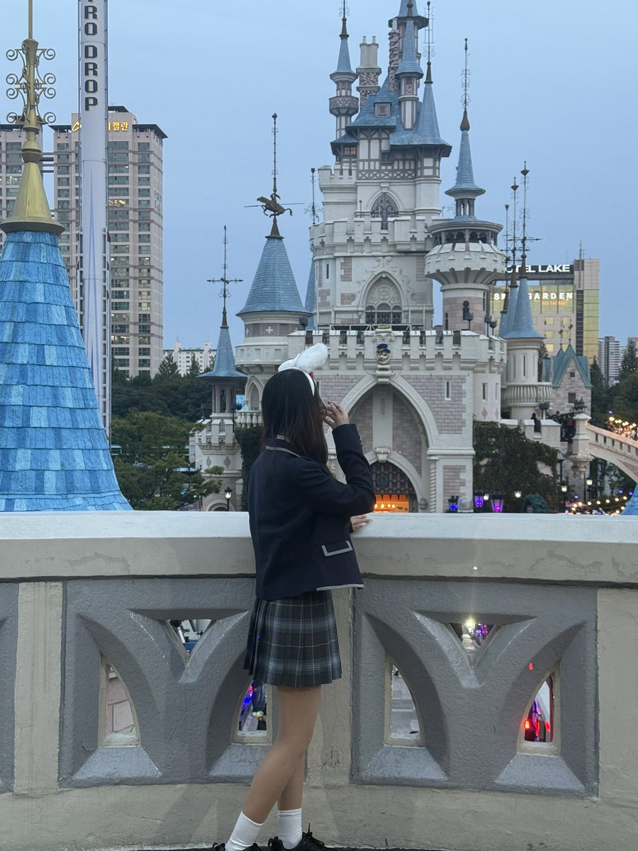 dkrpgk__'s tweet photo. LOTTE WORLD https://t.co/AYctWWQrzs