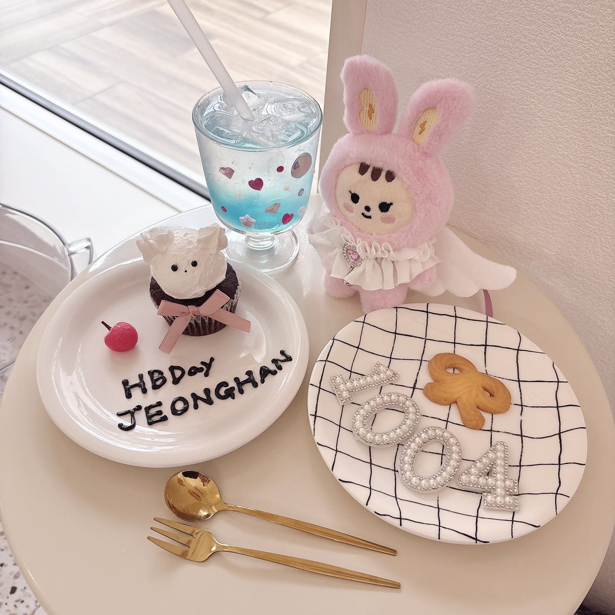 rinuo_o's tweet photo. 👼🐰💖🎂
#하니생일_돌아왔쫑 
#1004_JEONGHAN_Day
#Happy_JEONGHAN_Day https://t.co/YXuOV0pD4M