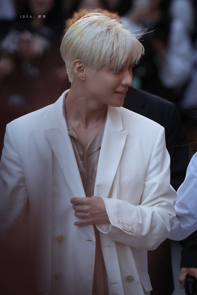 IDEAetTAEMIN's tweet photo. 260929 MaisonMargiela

Paris

4P

#TAEMIN #태민 #テミン 
#TAEMINxMaisonMargiela
#TAEMIN #MaisonMargiela
#TAEMINxMaisonMargielaSS27 https://t.co/URc1M89wKO
