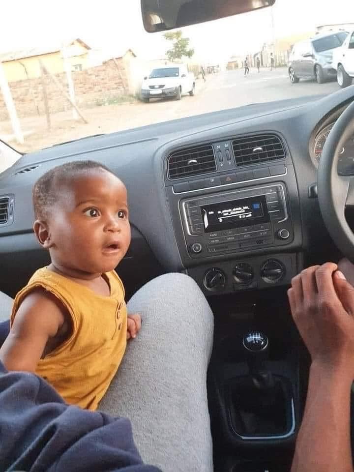 Teezy_Promking's tweet photo. “Lwena o papaka?” https://t.co/Ykk1C5JGOh