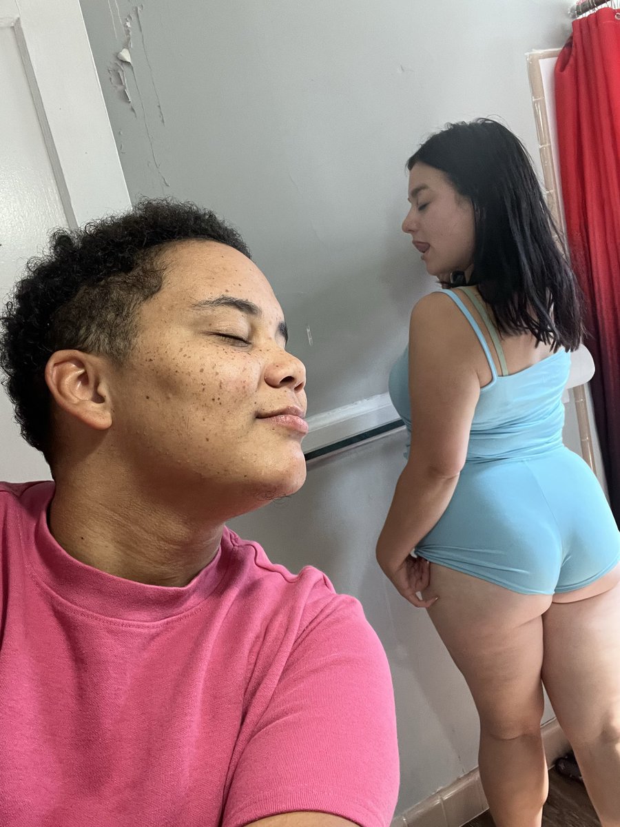 takeaabitee's tweet photo. https://t.co/3FBndDXvU0 🤭 https://t.co/bP6AFZrTdW
